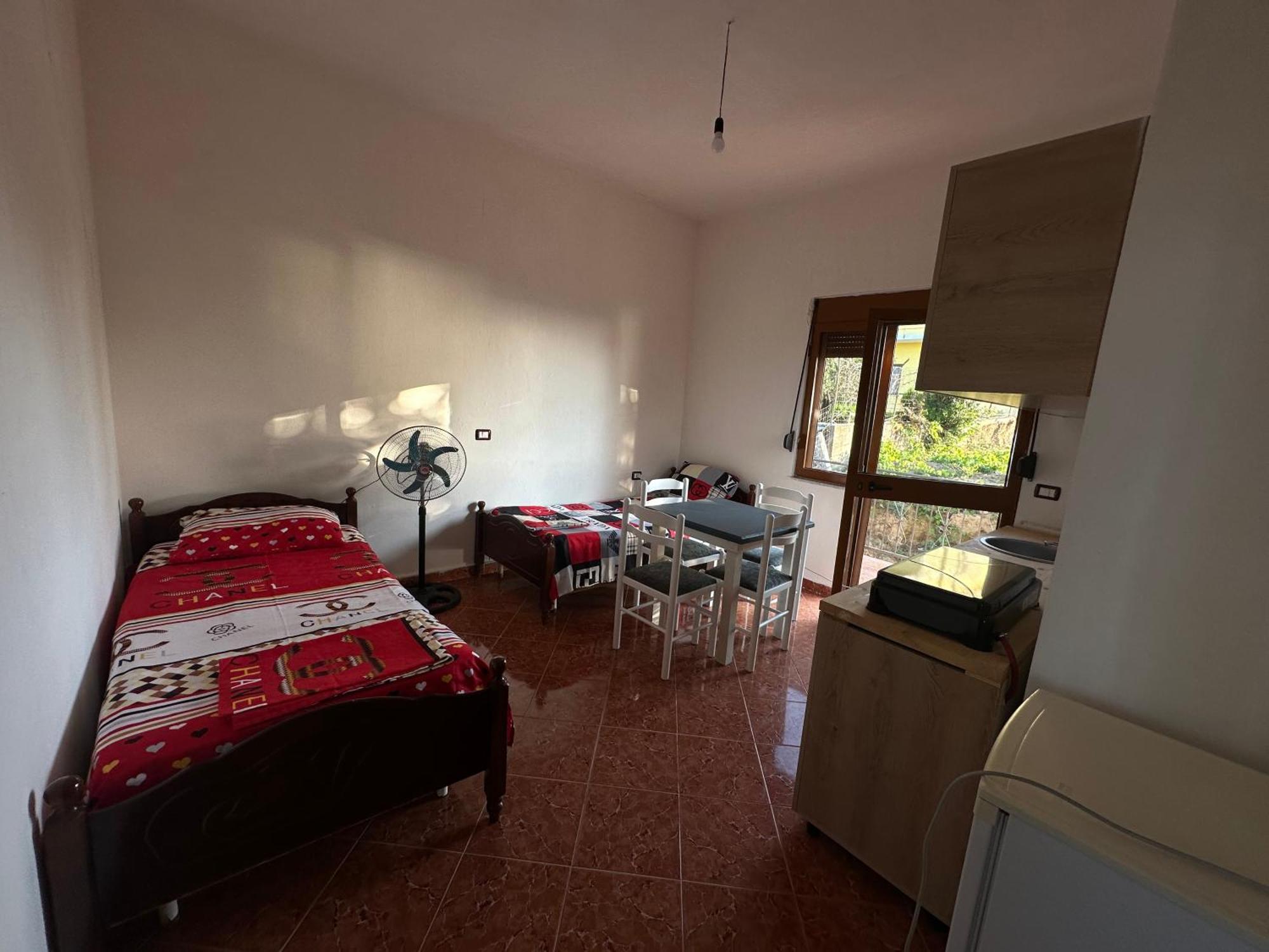Karpen Apartment For Rent Vacation Krasniqi מראה חיצוני תמונה
