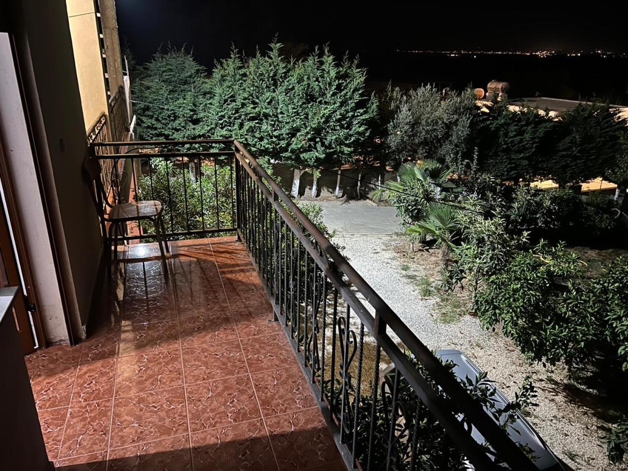 Karpen Apartment For Rent Vacation Krasniqi מראה חיצוני תמונה
