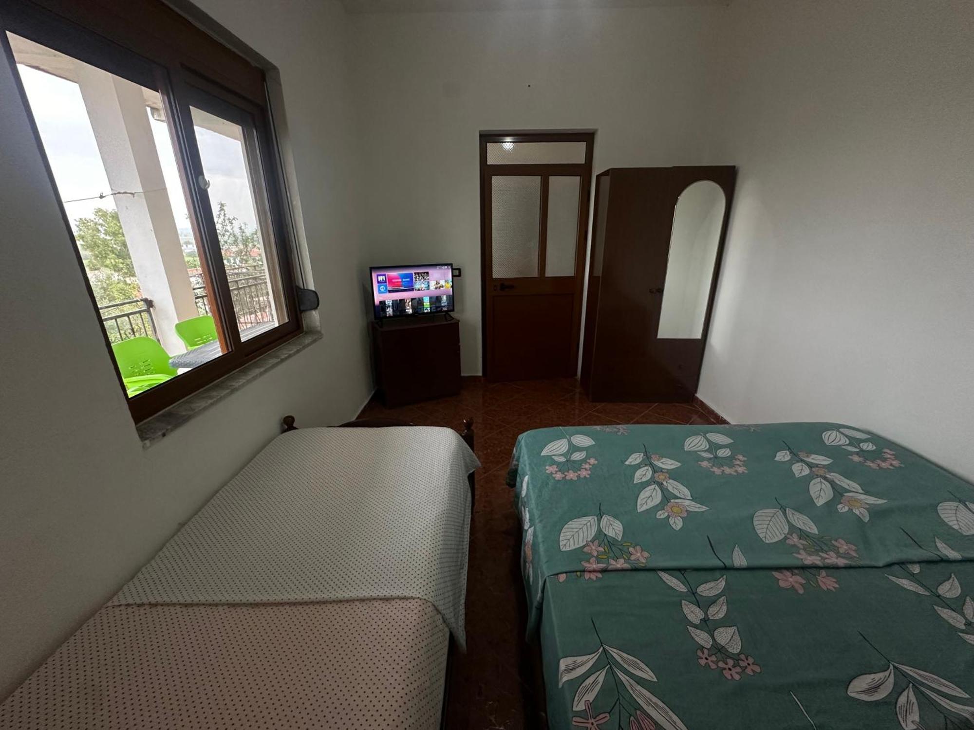 Karpen Apartment For Rent Vacation Krasniqi מראה חיצוני תמונה