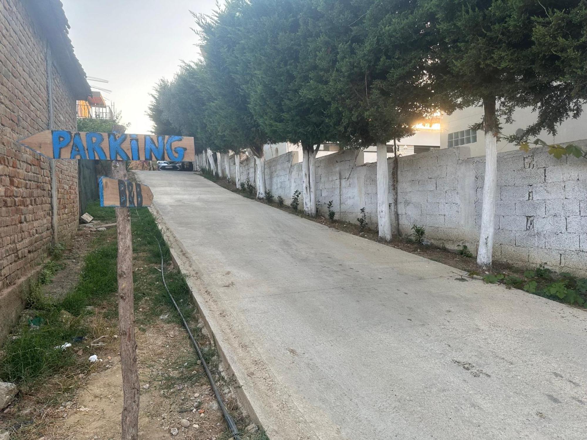 Karpen Apartment For Rent Vacation Krasniqi מראה חיצוני תמונה